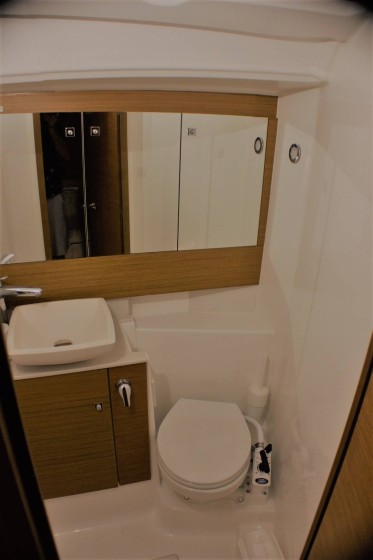 Dufour 430 - Boatscribe.com