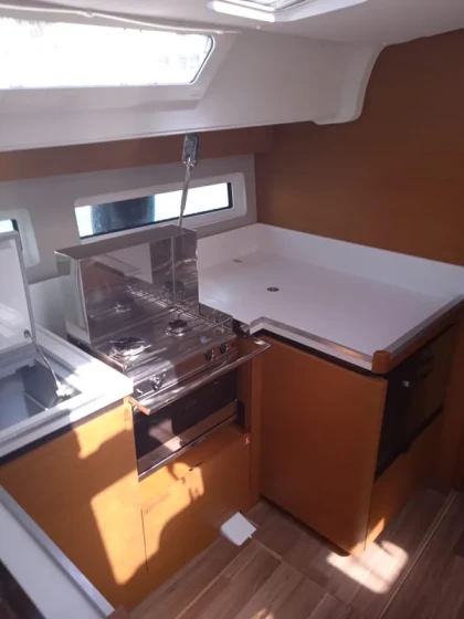 Sun Odyssey 490 - Boatscribe.com