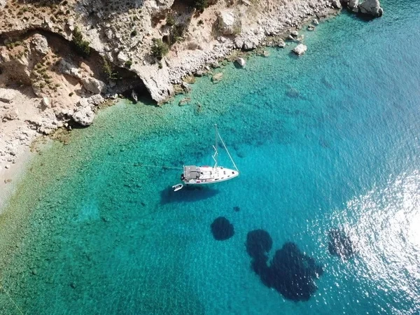 Sun Odyssey 490 - Boatscribe.com