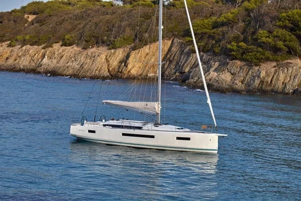 Sun Odyssey 490 - Boatscribe.com