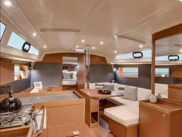 Oceanis 41.1 - Boatscribe.com