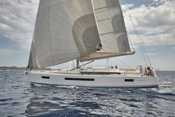 Sun Odyssey 490 - Boatscribe.com