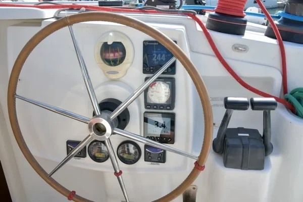 Lipari 41 - Boatscribe.com