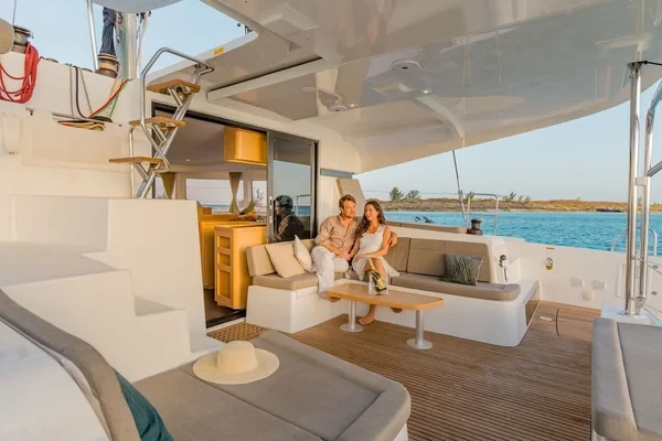 Lagoon 42 - Boatscribe.com