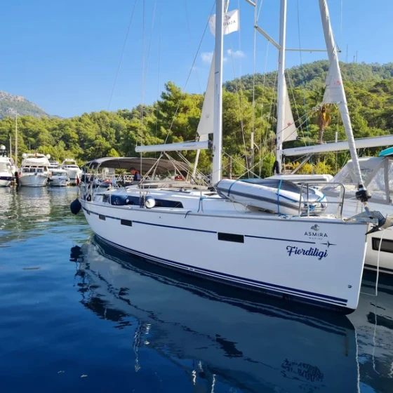 Bavaria 41 Cruiser - Boatscribe.com