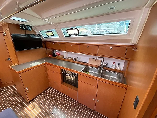 Bavaria 46 Cruiser - Boatscribe.com