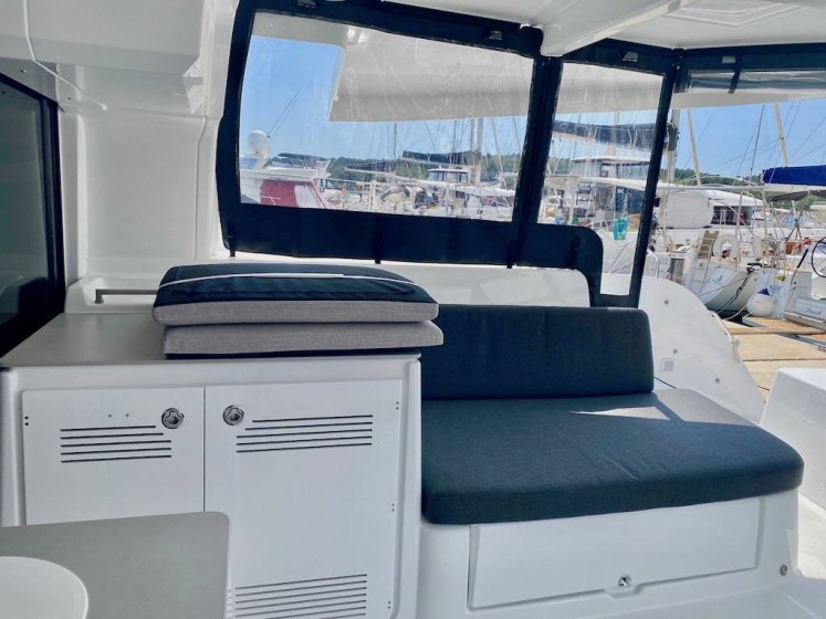 Lagoon 46 - Boatscribe.com