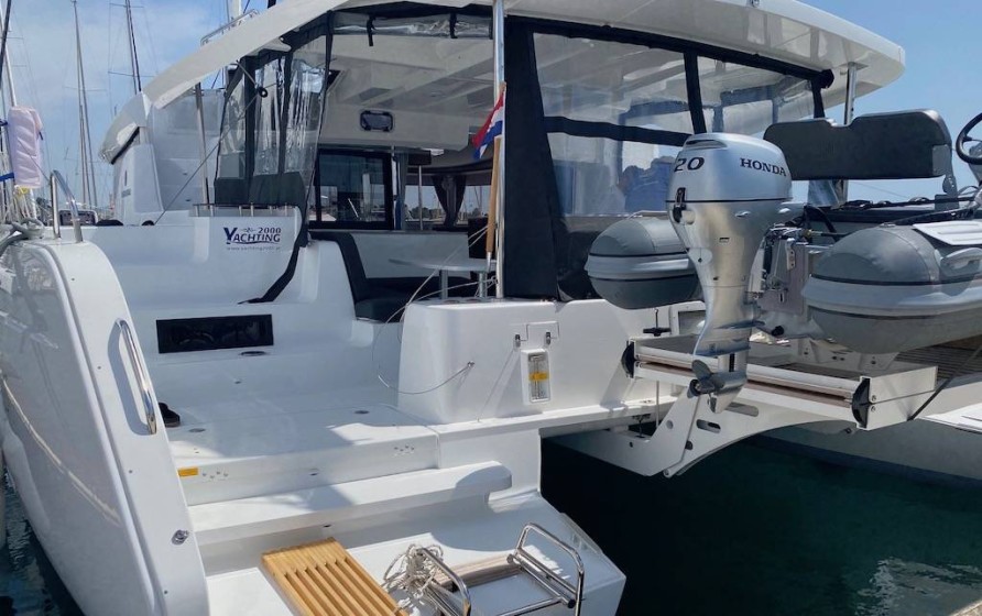 Lagoon 46 - Boatscribe.com