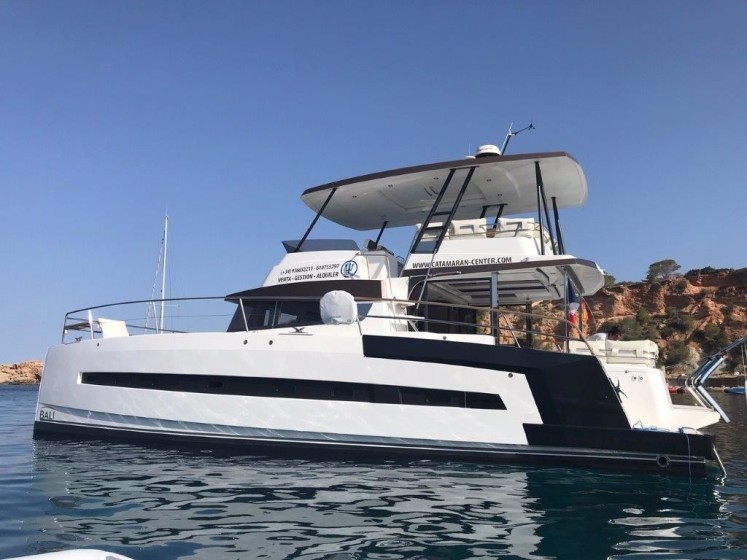 Bali 4.3 MY - Boatscribe.com