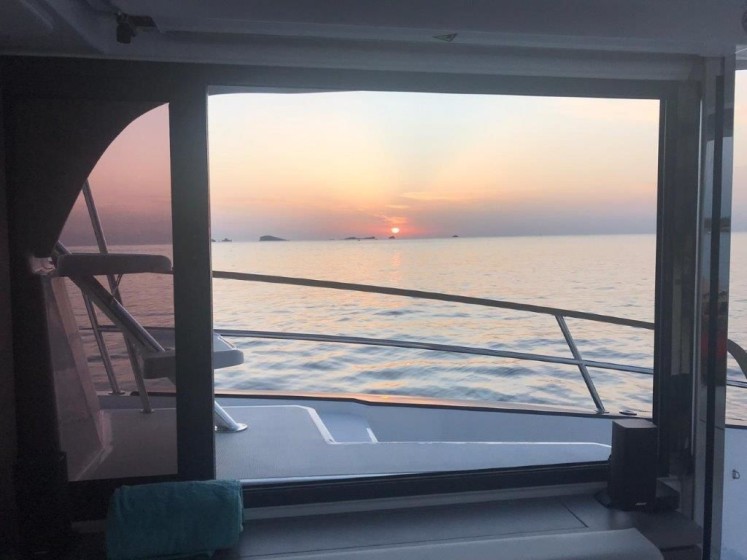 Bali 4.3 MY - Boatscribe.com