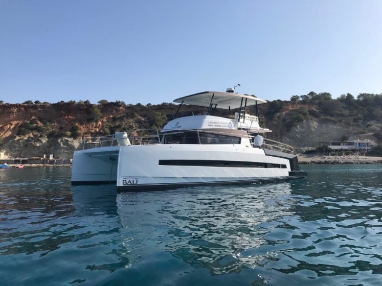 Bali 4.3 MY - Boatscribe.com