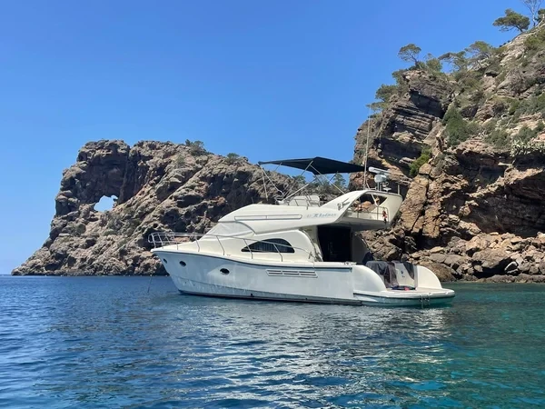 Rodman 41 - Boatscribe.com