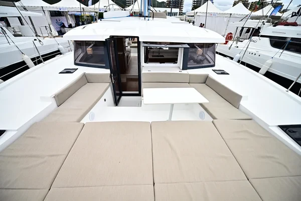 Bali 4.2 - Boatscribe.com