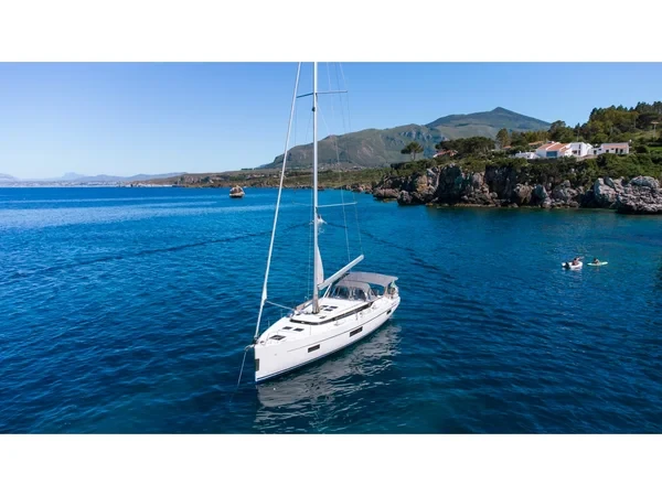 Bavaria C50 - Boatscribe.com