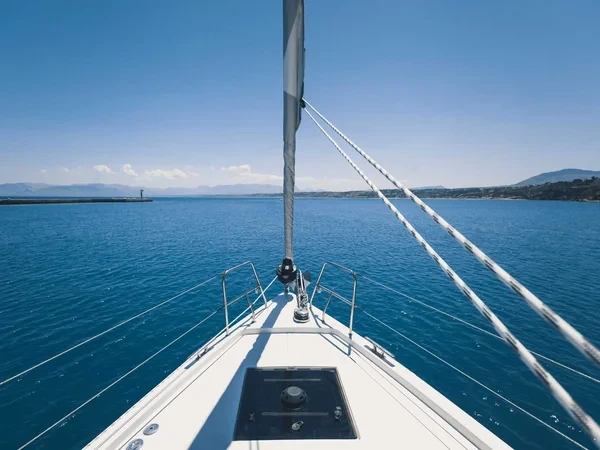 Bavaria C50 - Boatscribe.com