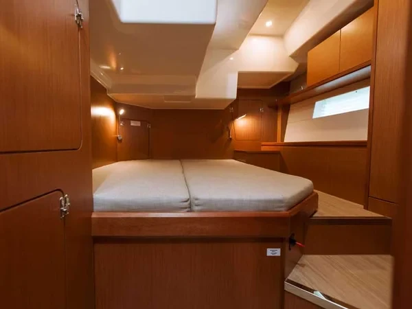 Bavaria C50 - Boatscribe.com
