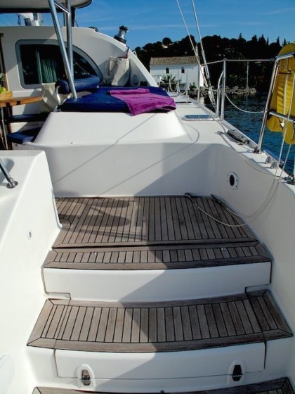 Privilege 495 - Boatscribe.com
