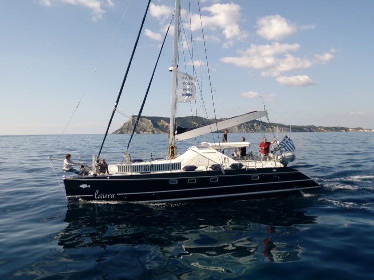 Privilege 45 - Boatscribe.com