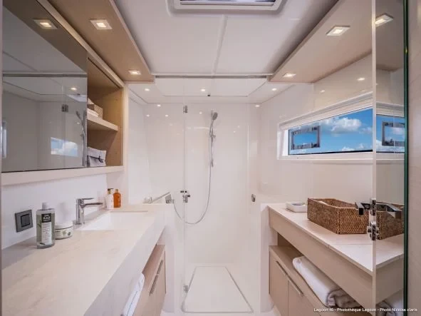 Lagoon 46 - Boatscribe.com