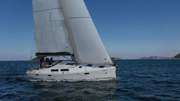 Hanse 415 - Boatscribe.com