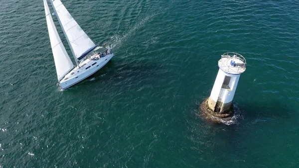 Hanse 415 - Boatscribe.com