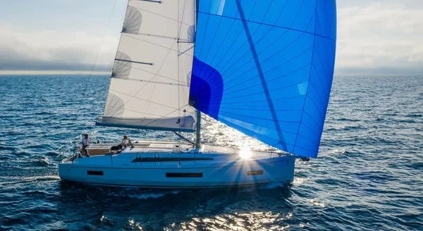 Oceanis 40.1 - Boatscribe.com