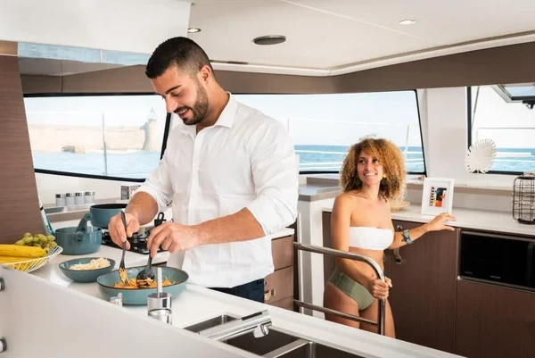 Bali 4.6 - Boatscribe.com