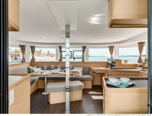 Lagoon 42 - Boatscribe.com