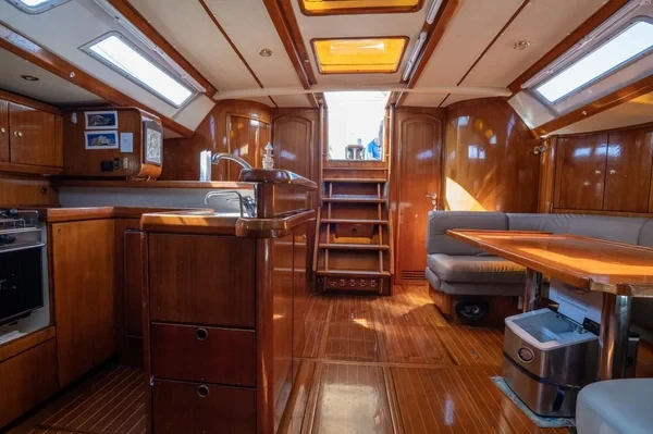 Jeanneau 51 - Boatscribe.com