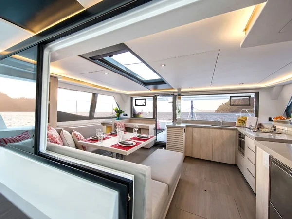 Leopard 45 - Boatscribe.com