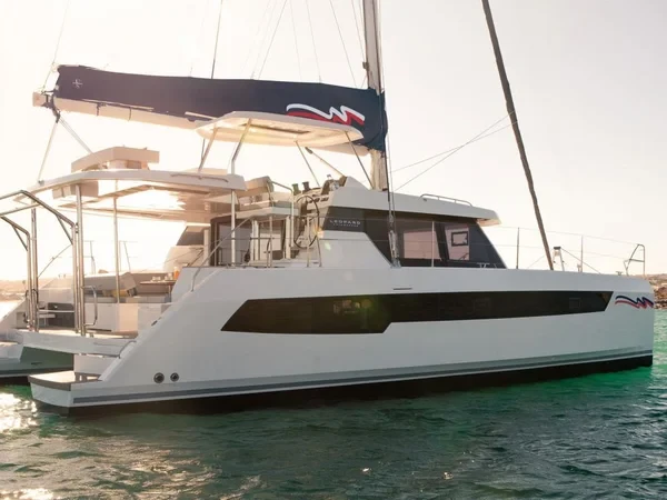 Leopard 42 - Boatscribe.com