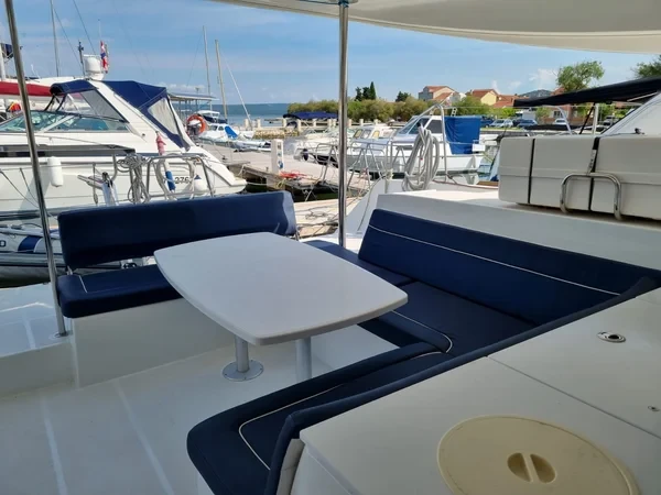Lagoon 450 S - Boatscribe.com