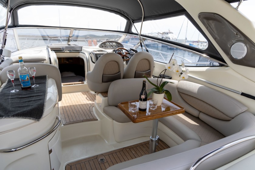 Cranchi 41 - Boatscribe.com