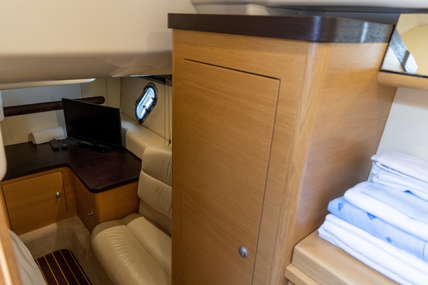 Cranchi 41 - Boatscribe.com