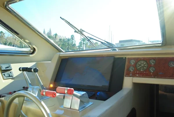 Ferretti 175 FLY - Boatscribe.com