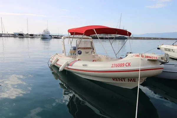 Barracuda 590 - Boatscribe.com