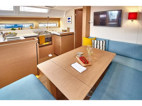 Sun Odyssey 490 - Boatscribe.com