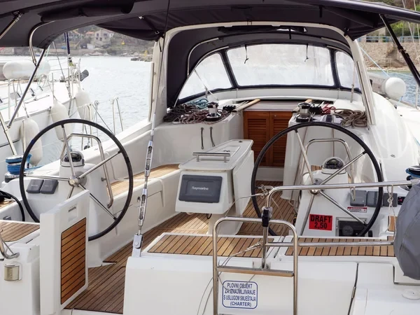 Oceanis 50 Family - Boatscribe.com