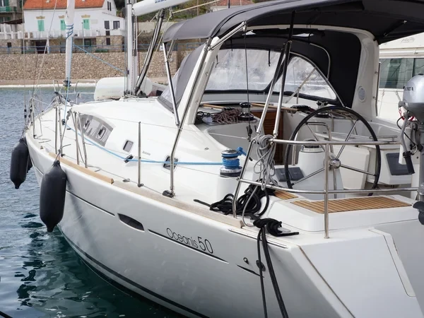 Oceanis 50 Family - Boatscribe.com