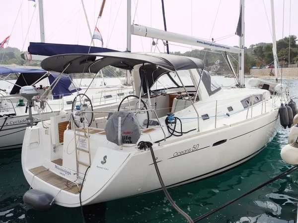 Oceanis 50 Family - Boatscribe.com