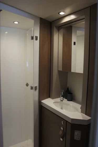 Bali 4.6 - Boatscribe.com