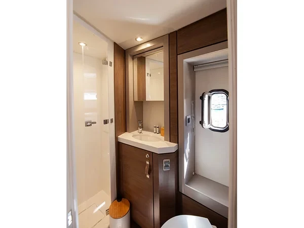 Bali 4.6 - Boatscribe.com