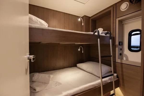 Bali 4.6 - Boatscribe.com