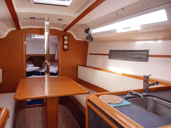 Sun Odyssey 349 - Boatscribe.com