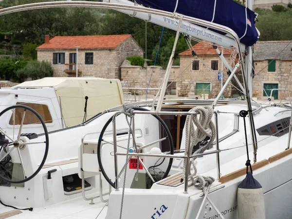 Sun Odyssey 349 - Boatscribe.com