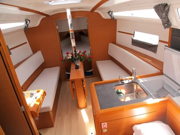Sun Odyssey 349 - Boatscribe.com