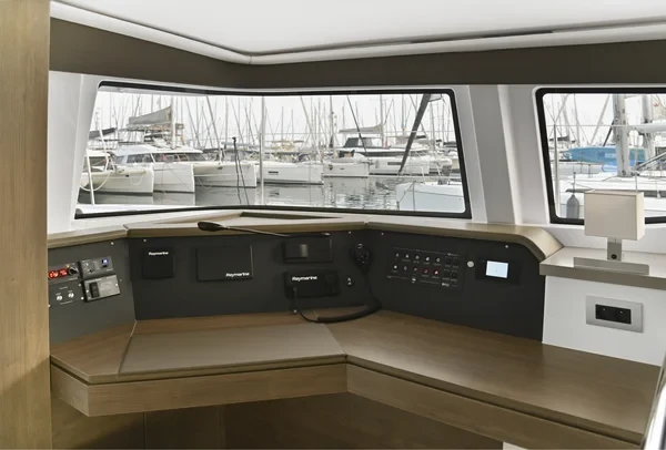 Bali 4.6 - Boatscribe.com
