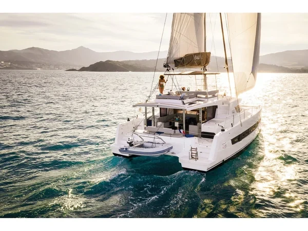 Bali 4.6 - Boatscribe.com