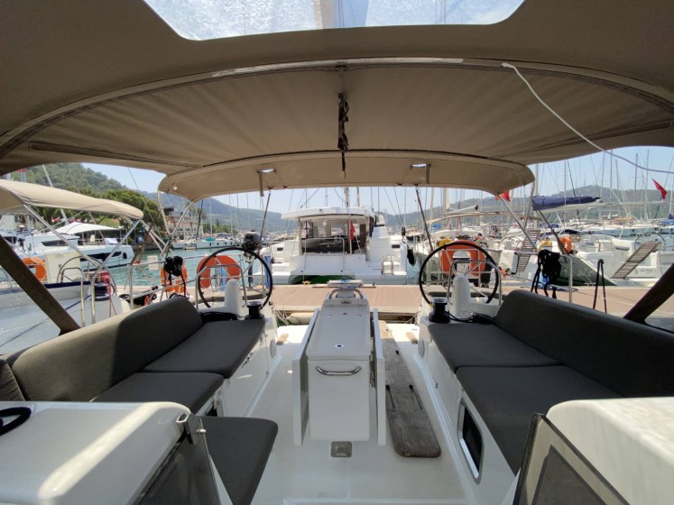 Sun Odyssey 490 - Boatscribe.com
