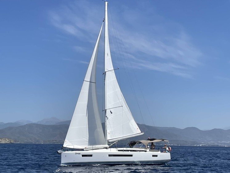 Sun Odyssey 490 - Boatscribe.com